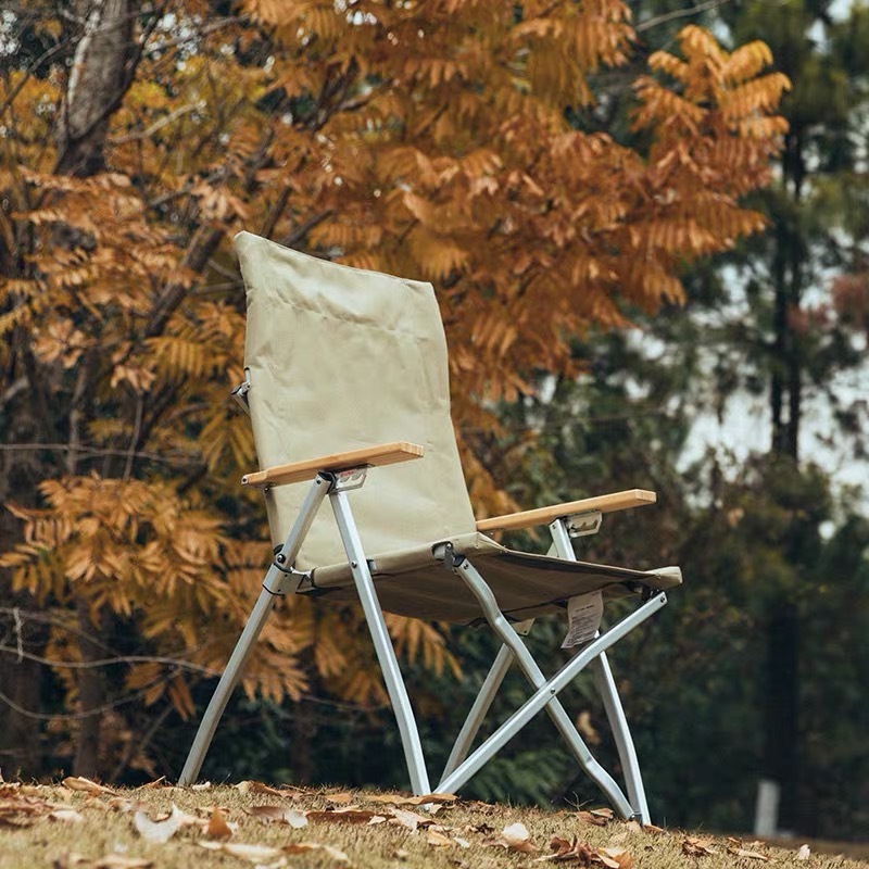 On-door folding chairs, camping couches, under the back of super light aluminium alloy stainless steel.