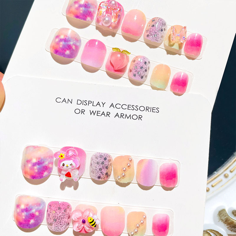 New children's fingernails, cutie stickers, cutie nails.