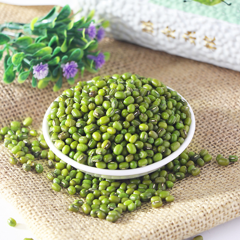 The green beans produce a summer porridge and make a small bag of sandy grains.