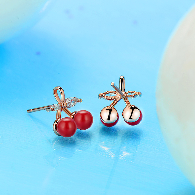 S925 single silver cherry ear nails, sweet, sweet, lovely girl with a small ear falling in Japan and Korea, wholesaled with a single one.