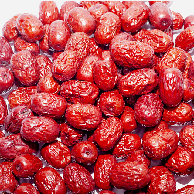 I'd like to see your red date material, the whole box of red date in Xinjiang.