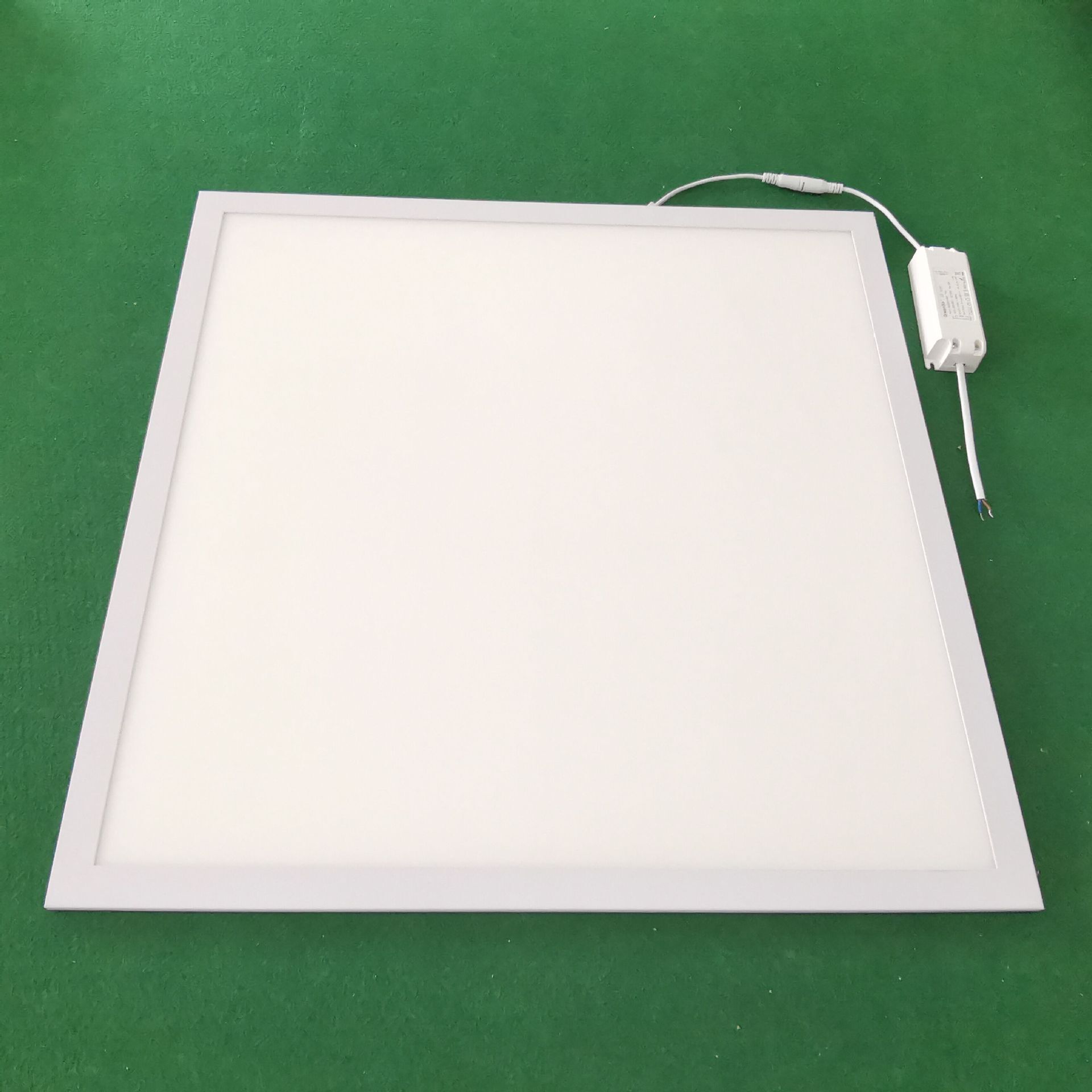 LED tablets integrated with LED ceiling lamps 600* 600* kitchen guard office room super thin panel lamps