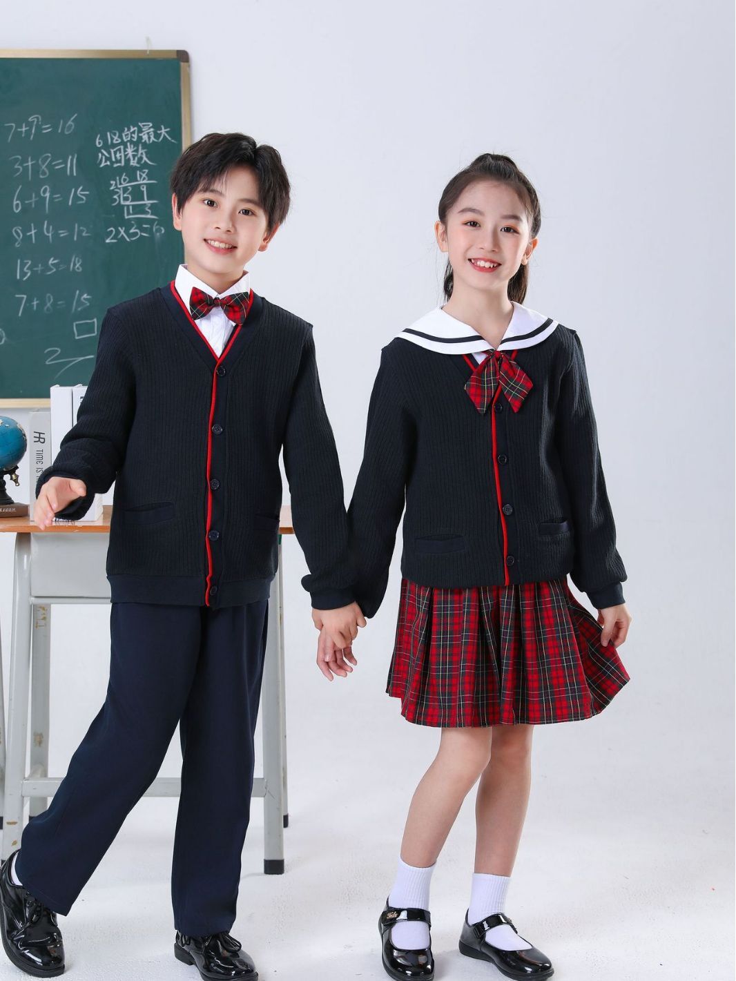 Shenzhen school uniform, winter dress, sweaters, shirts, tie.