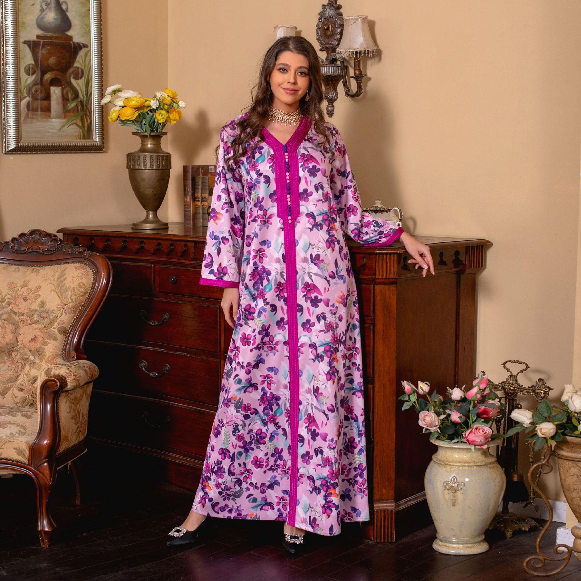 AB281 Middle Eastern dress in the spring of 2023 in Dubai, Turkey