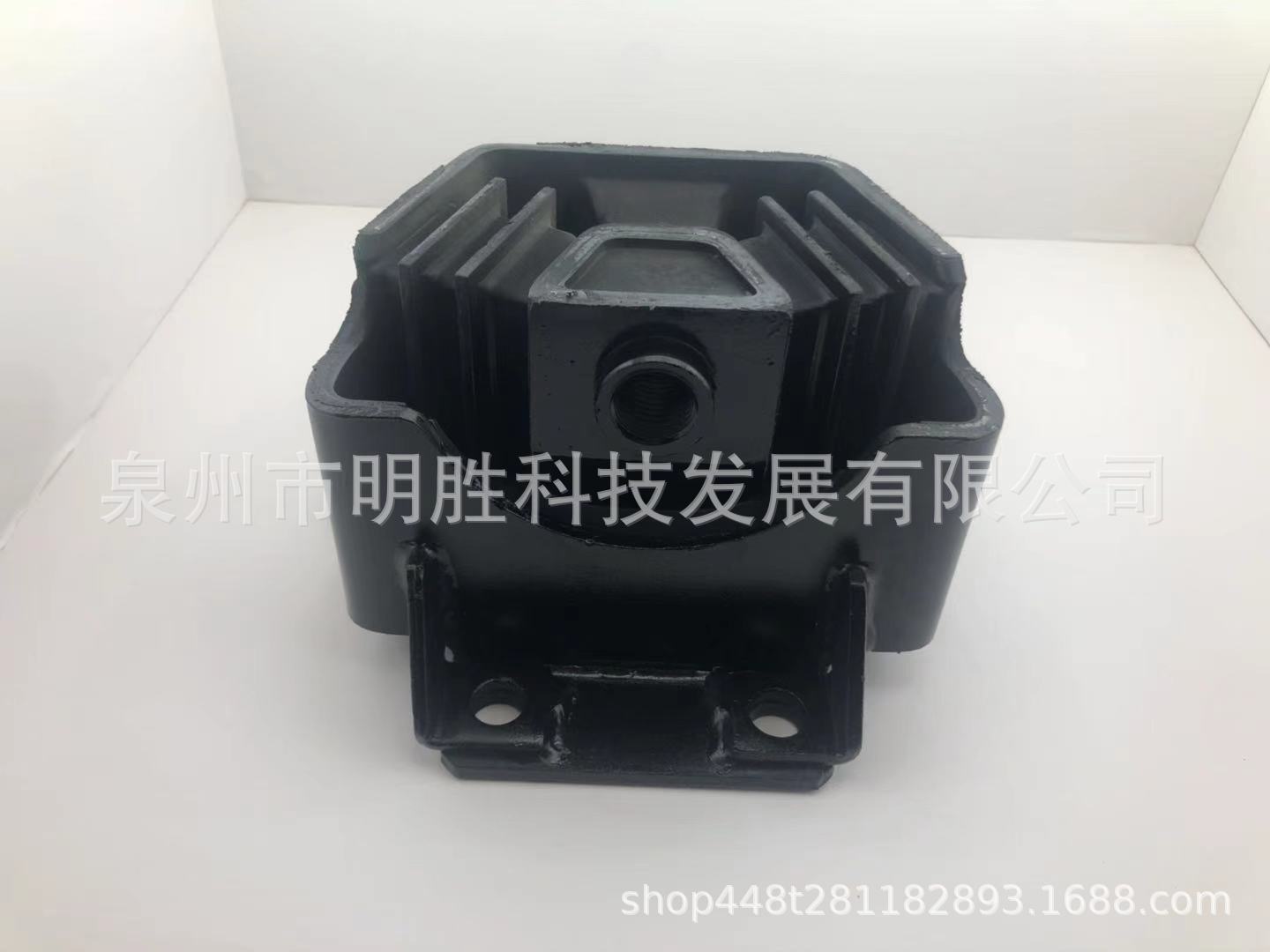 1-53215-302-0 发动机支架 ENGINE MOUNTING