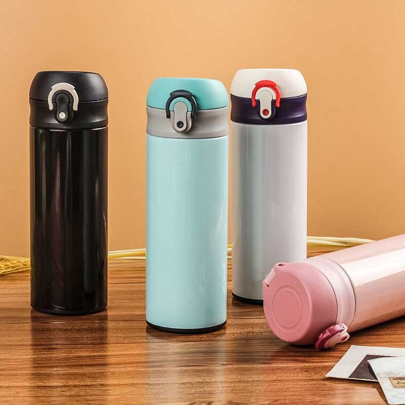 Batch nhảy thẳng lên 304 cốc thép không gỉ. Ly quà tặng từ Vacuum được pha bằng rơm rác.