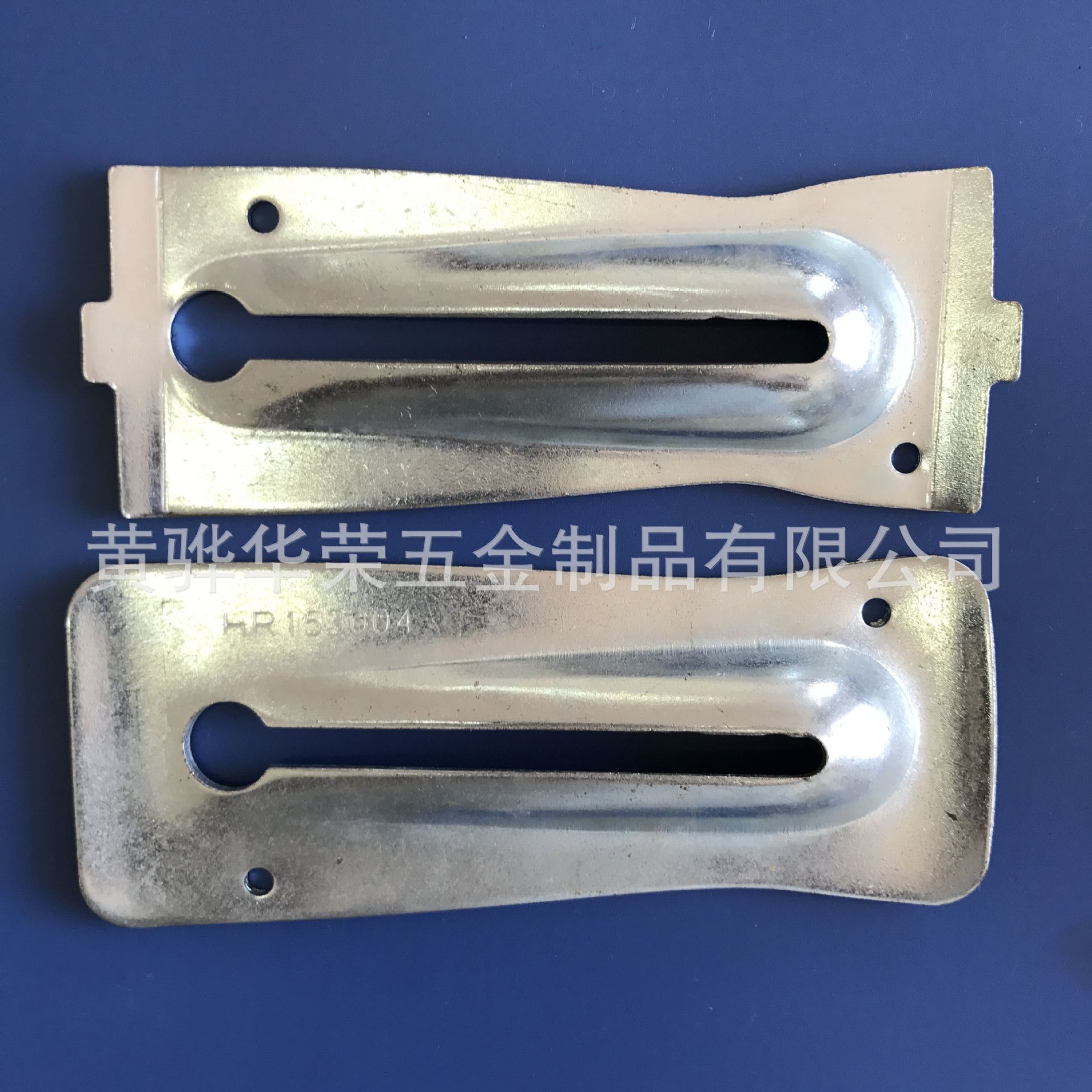 Squeeze into the plate, button the plate wholesale, wedge clamp-weed clips, aluminum sheet pull,