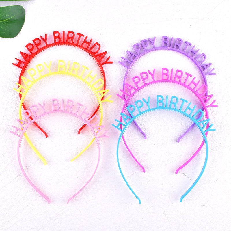 Happy birthday on the Internet, children's adult plastic hair, party photos, birthday hats.