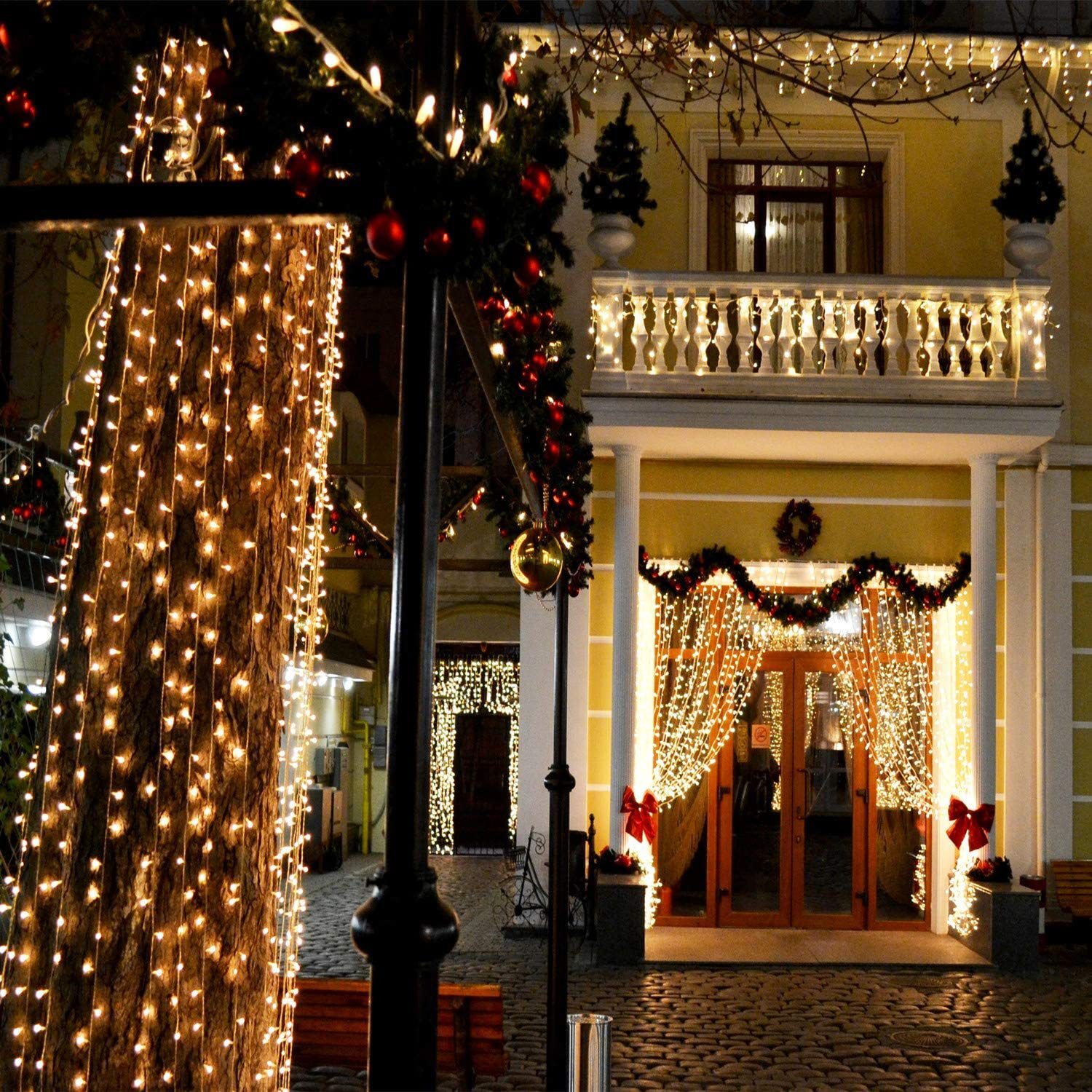 The manufacturer's real Euro-low-voltage light was decorated on Christmas Day with an outdoor LED with a skylight.