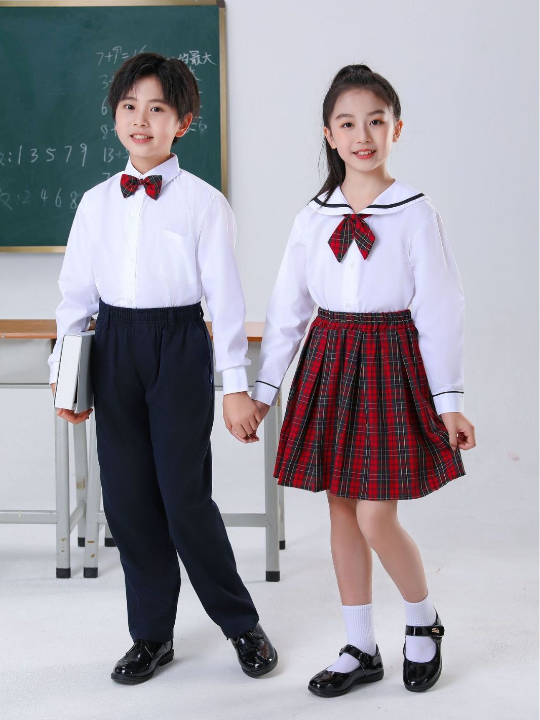 Shenzhen school uniform, winter dress, sweaters, shirts, tie.