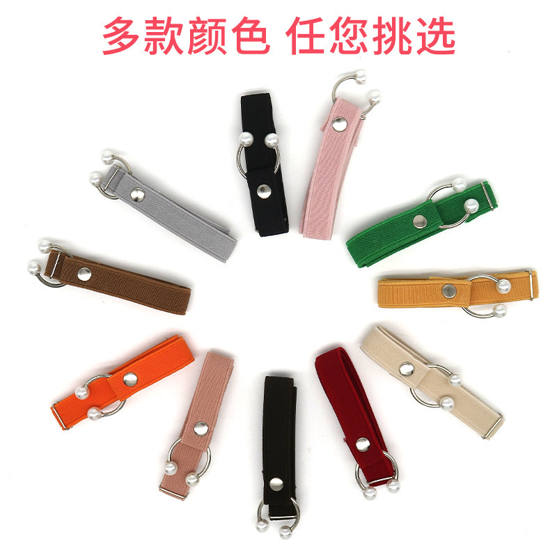 Đôi giày cao gót có thể được bảo vệ khỏi gót giày.