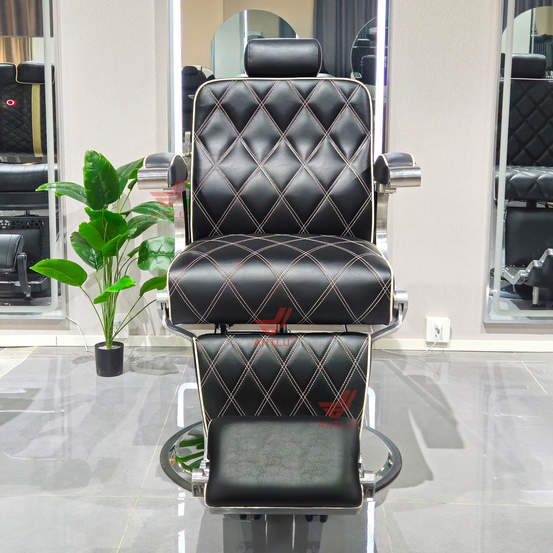 A barber's barber's barber's shaved chair will bring down the chair's barber's chair to the rotating chair.