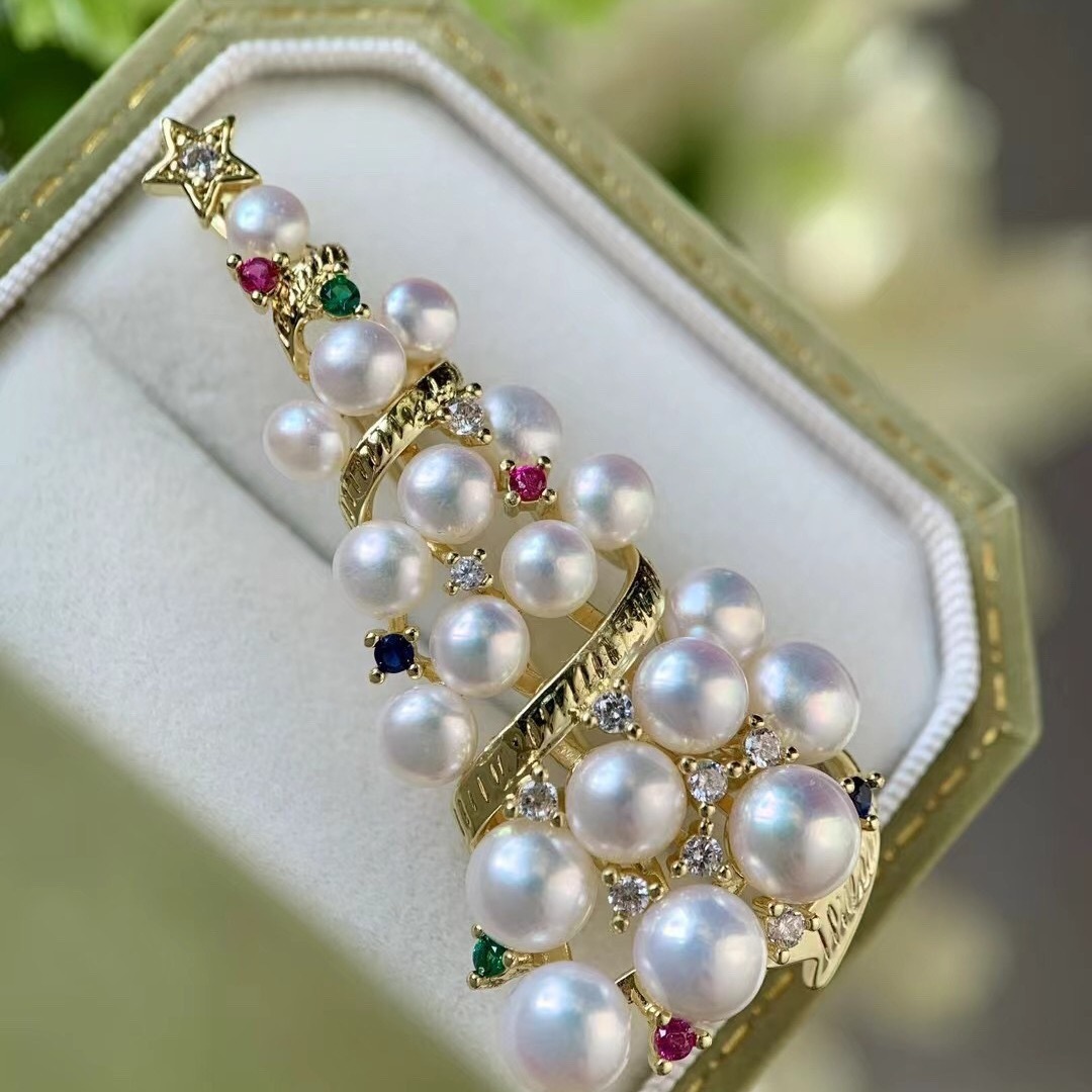 4-7 fresh water pearls pick out the retrofitting design style of a brooch.