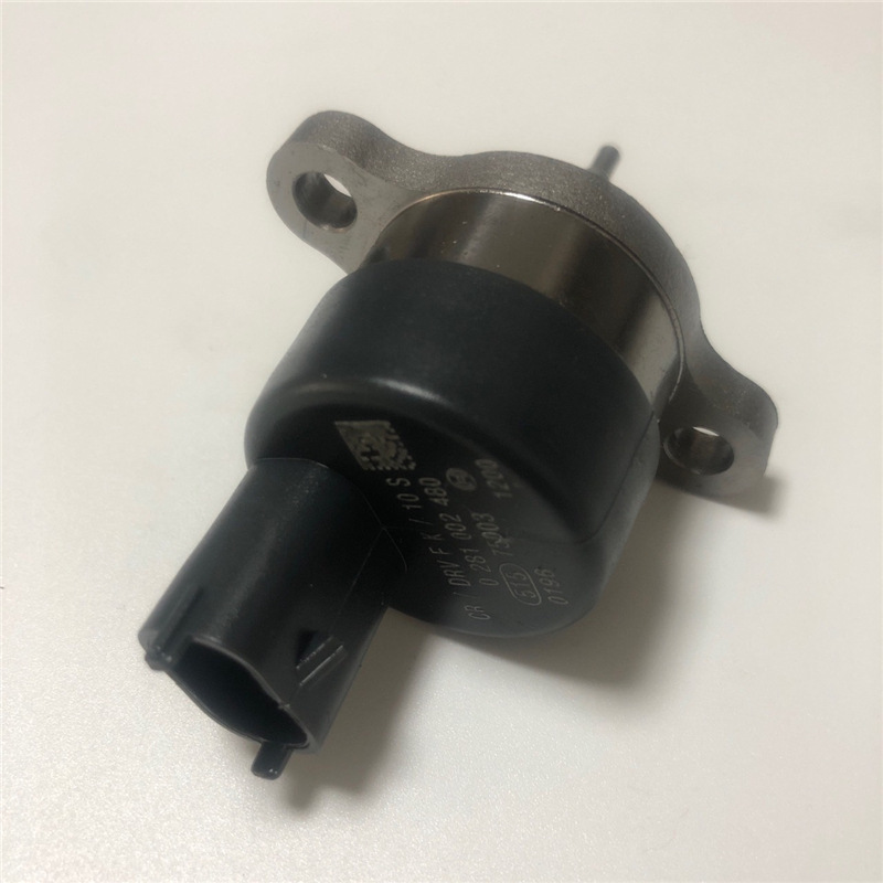 Bosun-track fuel pressure valve 0281002480 applies to BMW control valve regulators