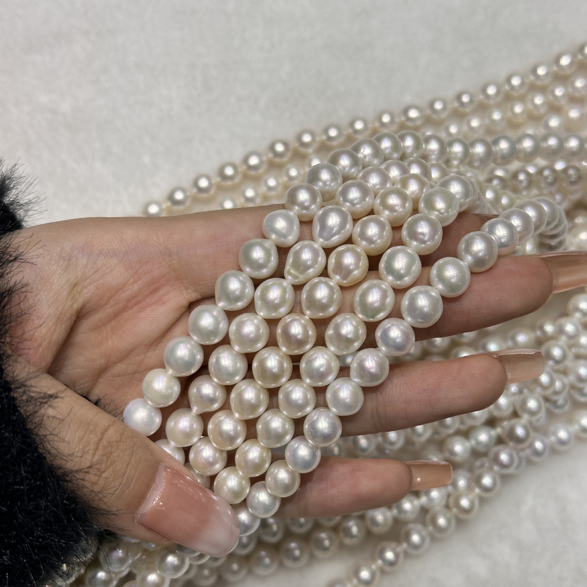 The 8-9 fresh water pearl necklace nears a straight circle, and the half-finished chain of wholesale sales is DIY.