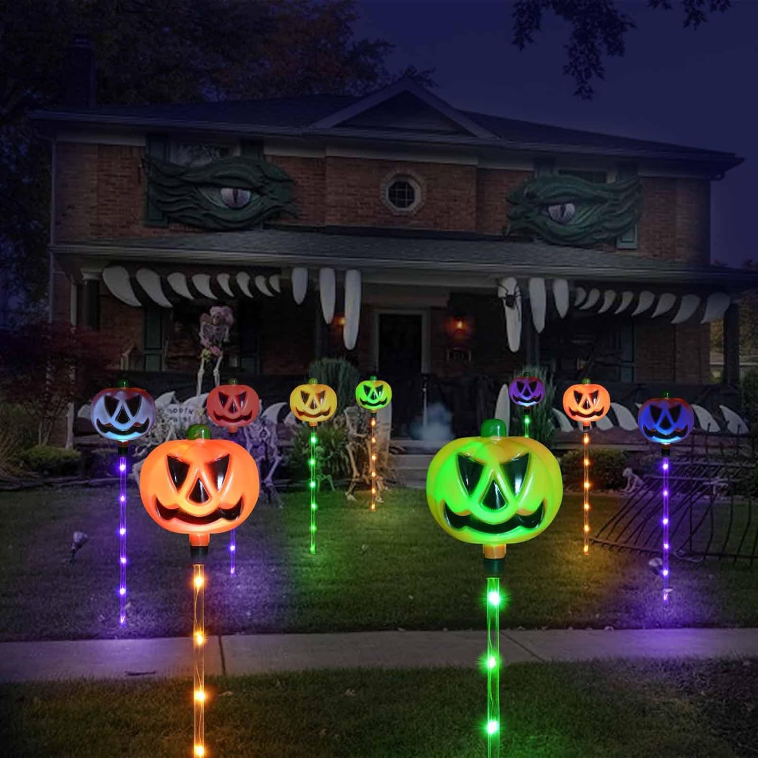 "Hallow pumpkin solar-plugs, pumpkin garden decorations, Halloween lights outside."