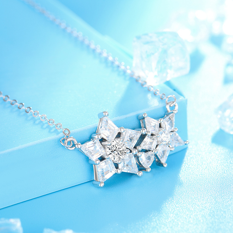 S925의 순수한 은 Star meets a 소녀 에 a necklace 용 the 여름 와 a 작은 bracelet 과 a 작은 luxuries 용 그녀의 여자 친구.