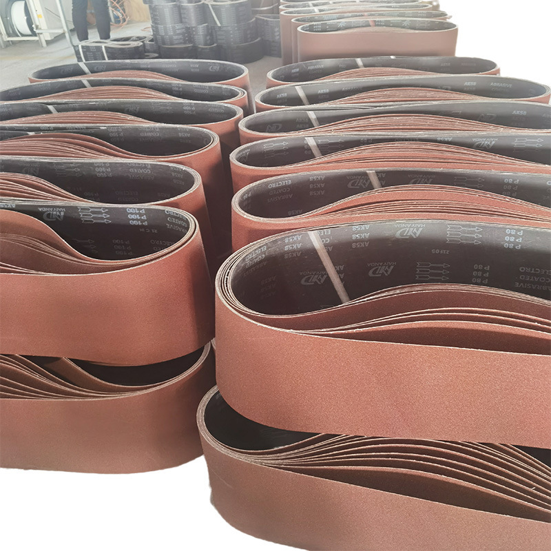 The factory produces 1520 x 200 ring sand belts with carpentry and stainless steel.