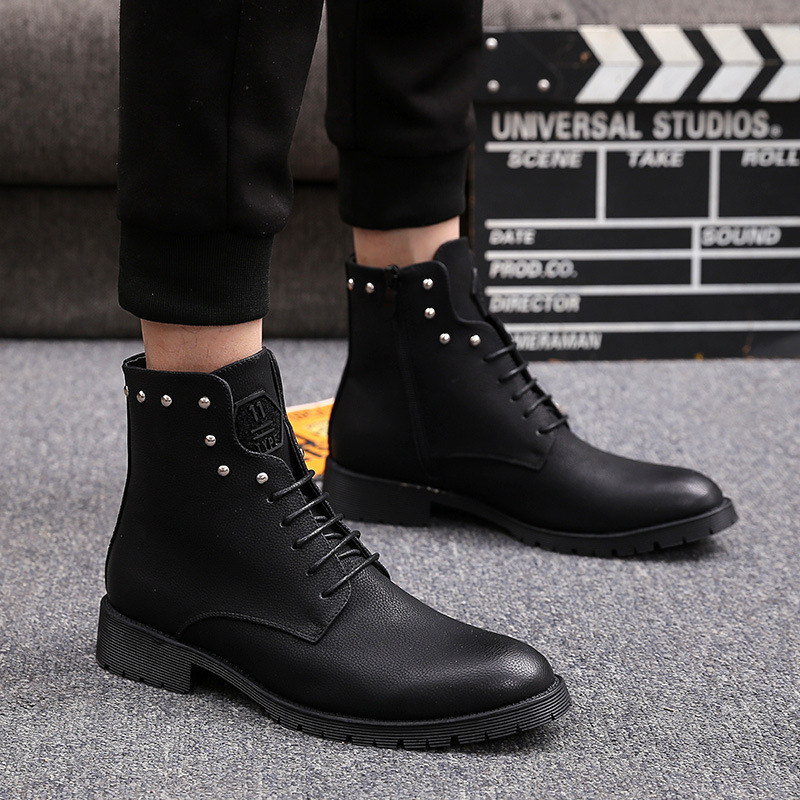 The Gao Gang's man with leather boots, he's got glitter boots, and the man's boots are on.