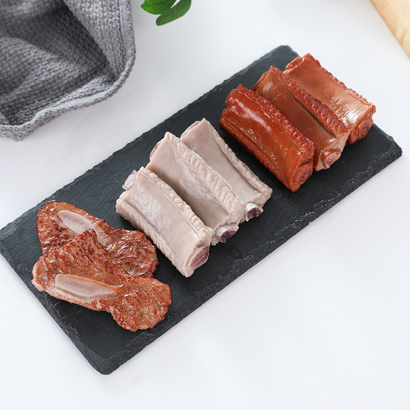 Nhà máy điện là mô phỏng mô hình của một loại đồ chơi bằng xương bằng thịt bò.
