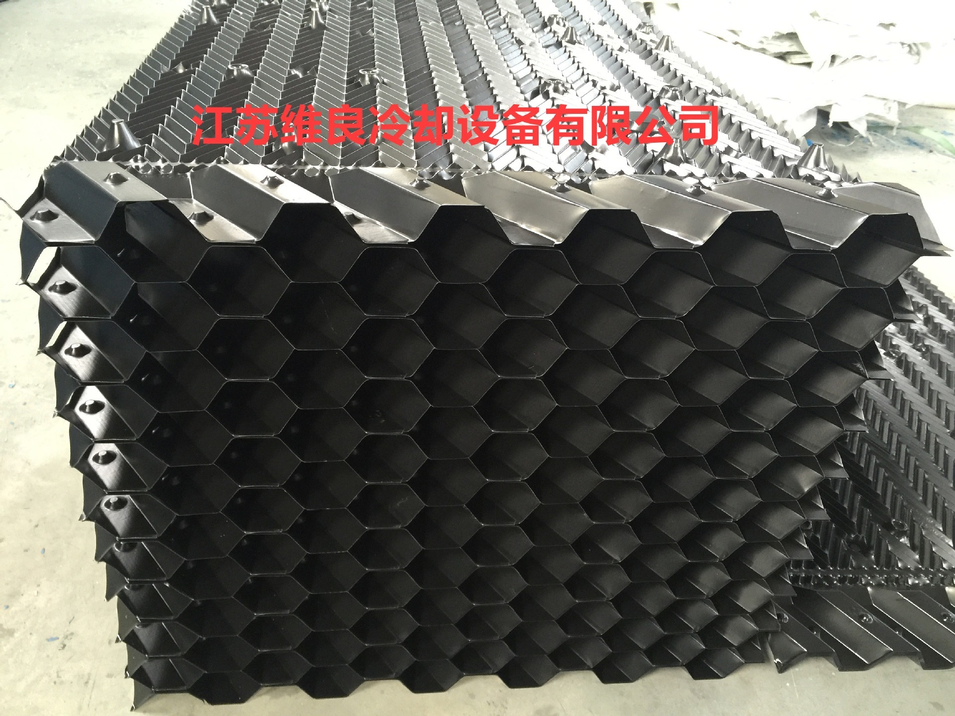 The cooling tower filler is 500 * 1000 mm River Suvellane.