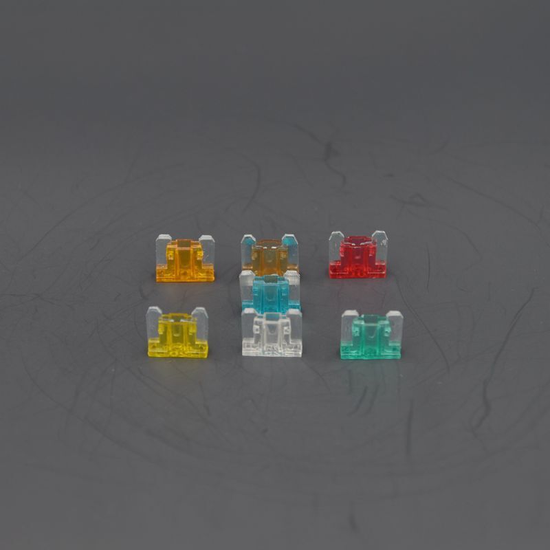 micro-fibre-minis 5A-30A 플러그인이있는 도매 자동차 안전 상자 보험 판