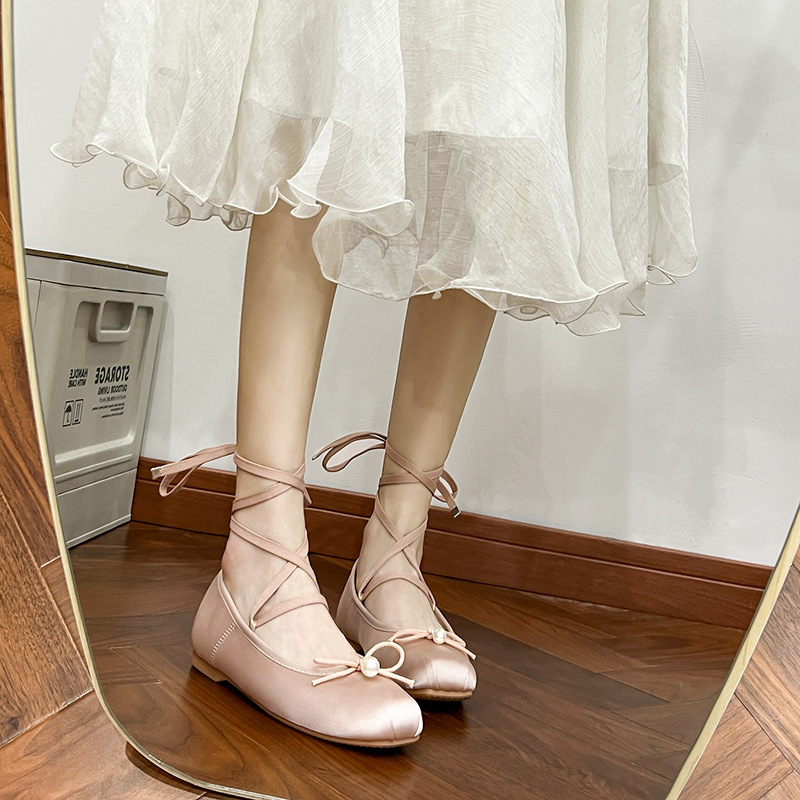 French pearl silk-skinned ballerina, 2024 new summer pair of butterflies, Mary Jane soles.