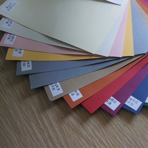 The factory sells 120 grams of radiant light-colored paper, DIY flowers, fluorescent paper specialty paper.