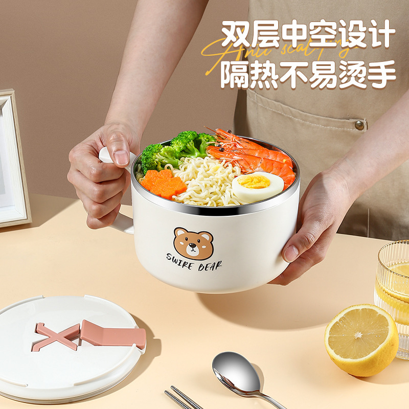 Ký túc xá dành cho sinh viên không rỉ thép với một bát đầy bi-đông và một hộp đồ chơi.