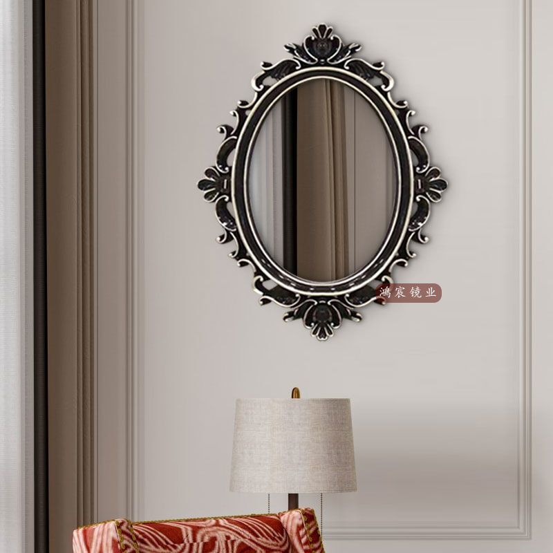 A simple American sculptor-sculpture bathroom dressing room at the Fortress House.