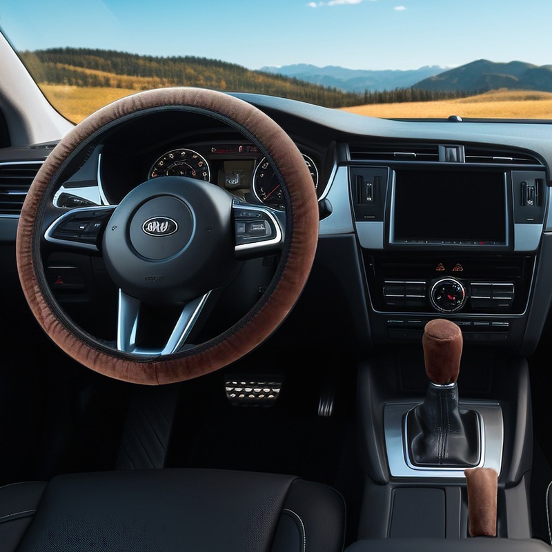 Cross-border hand brakes supply three pairs of the steering wheel with a warm soft, smooth and smooth steering wheel set for the winter.