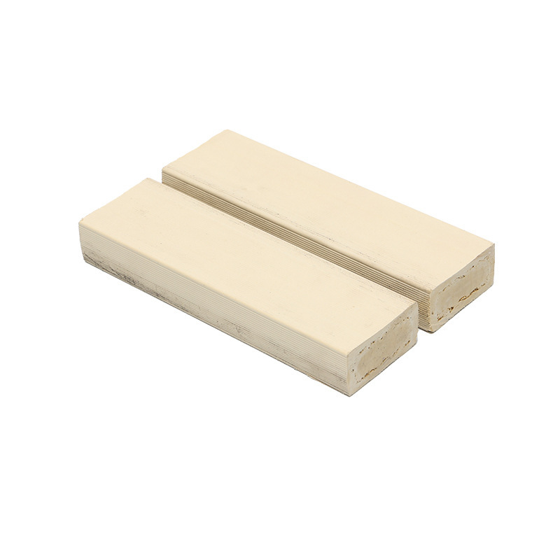 Wholesale of wood in the bedroom bathrooms in the wooden stale hall.