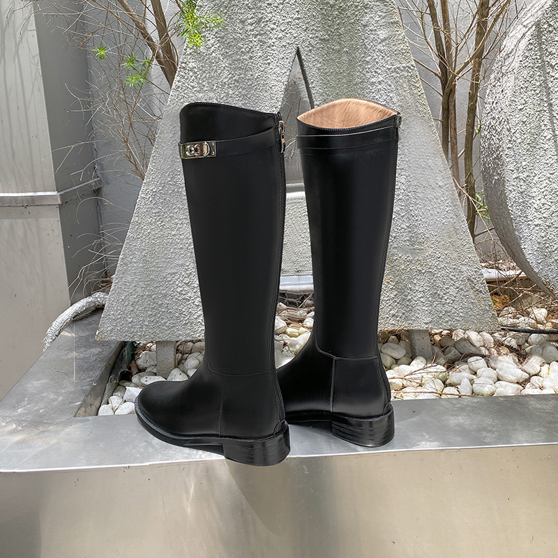 Boots are only 2024 in the autumn winter.
