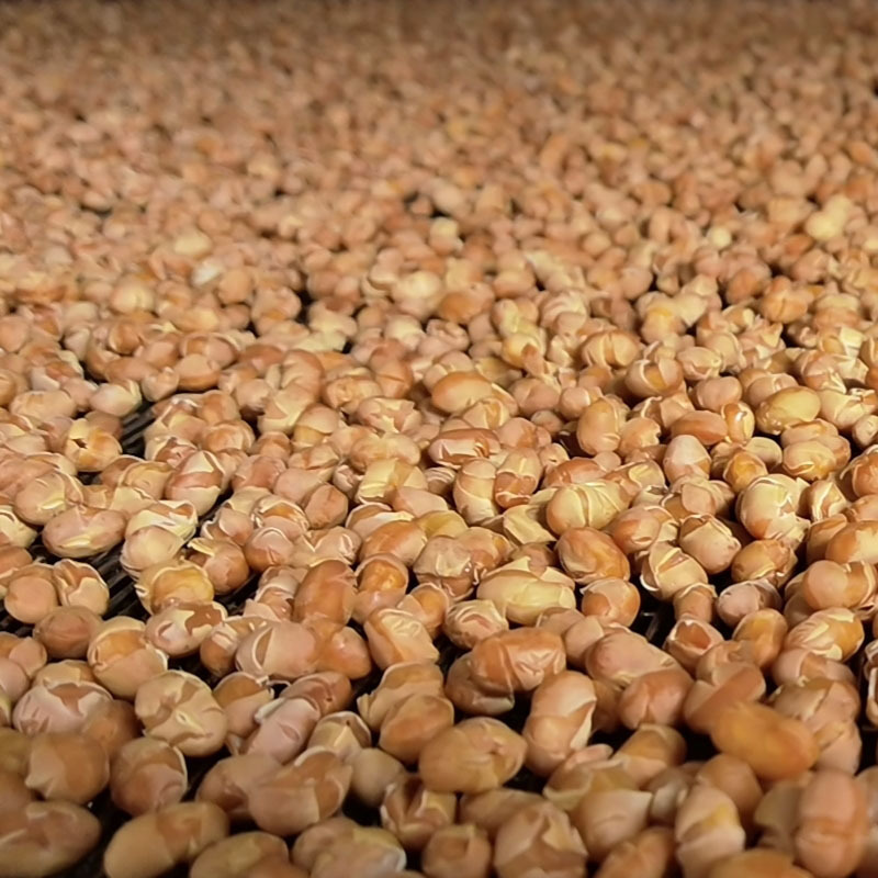 For the Korean baked soybeans, baked soybeans, black soybeans, soy powder, mills.