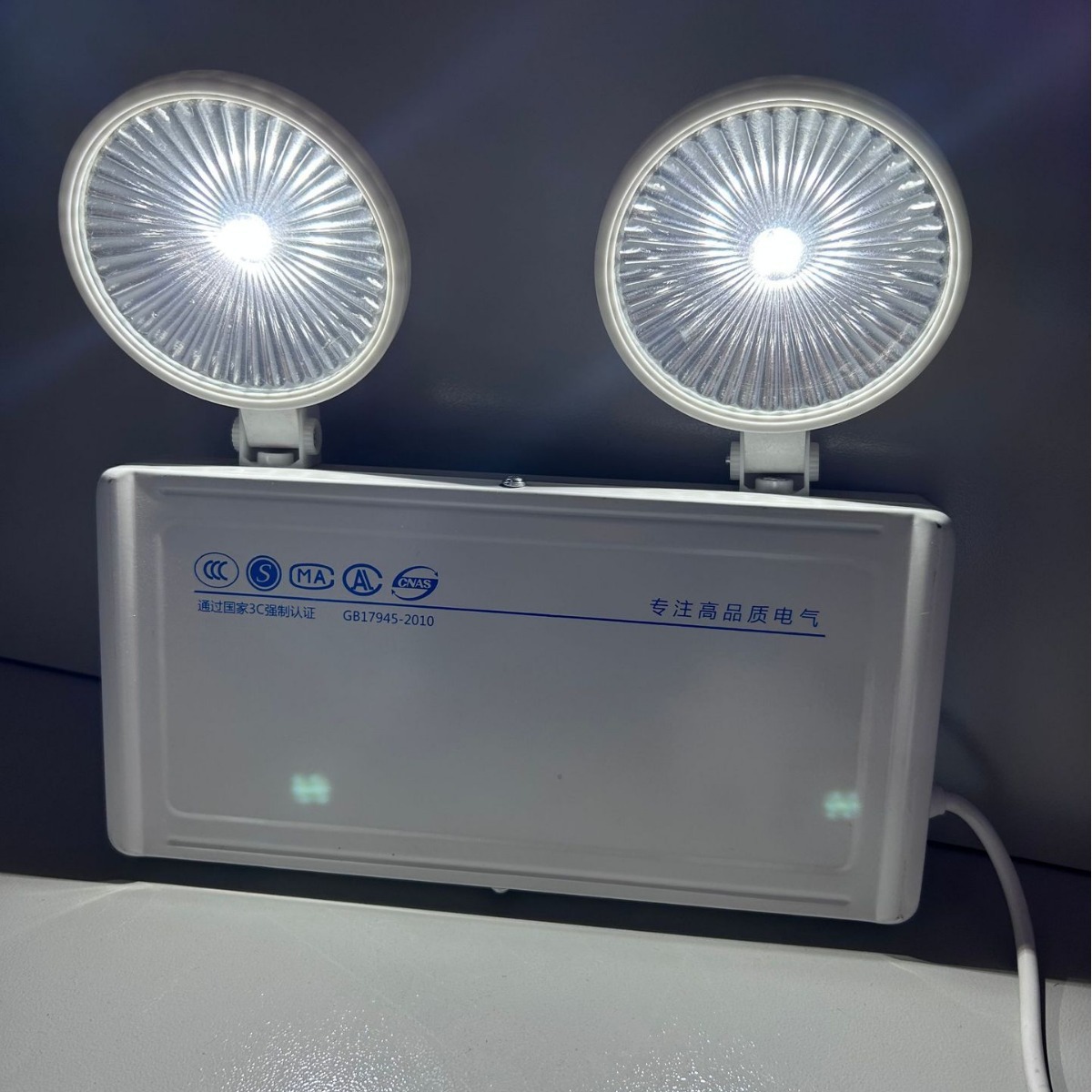 Ánh sáng khẩn cấp di tản đèn LED để bảo vệ lửa, hút đôi tai, đặt trên tường trung tâm điều khiển