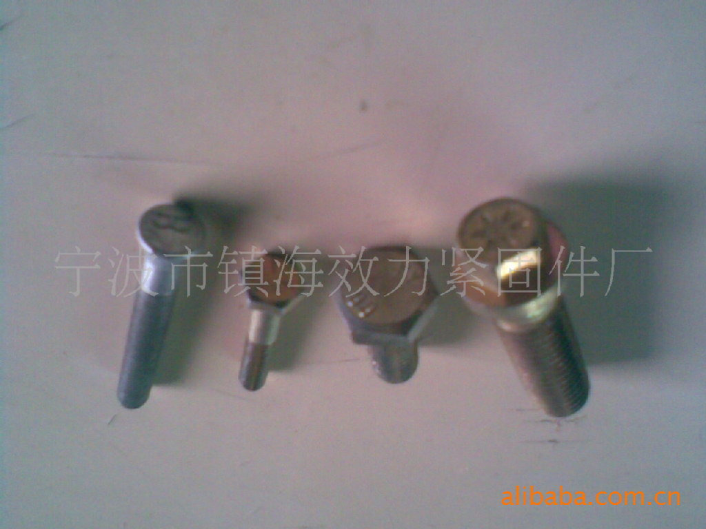 The factory has a permanent supply of 4.8-grade flannel bolts and zinc plating.