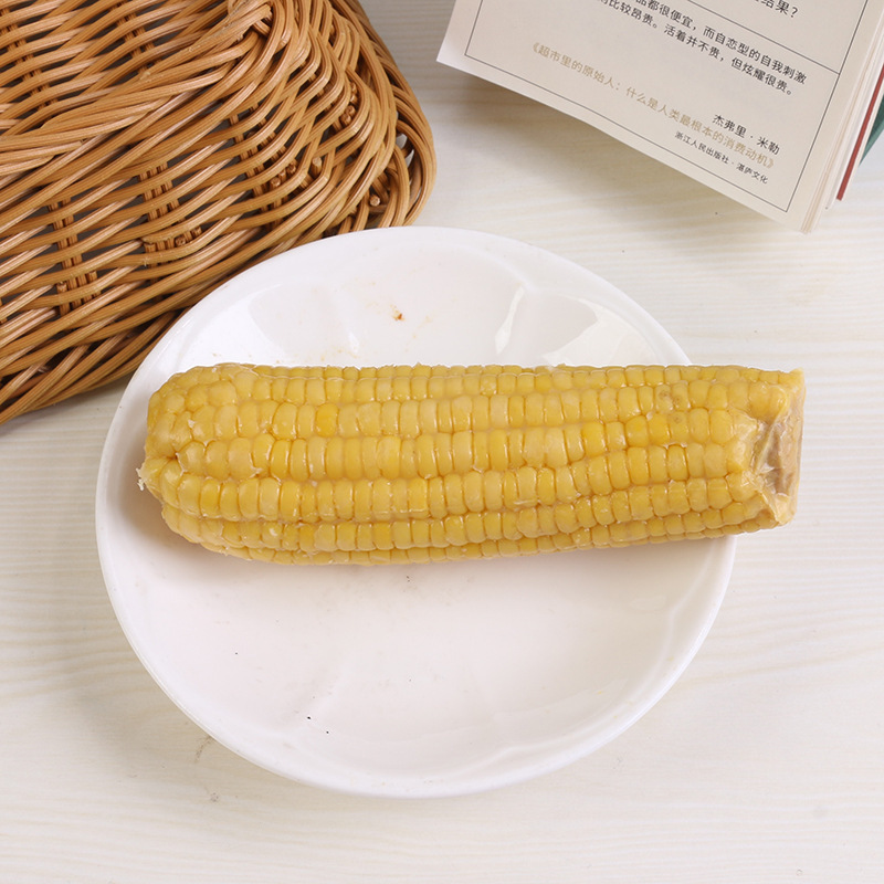 Một thanh ngô, một bao máy hút bụi 200 gram, một hộp ngô, một thanh ngô, một thanh ngô ngọt, một bao máy hút bụi.