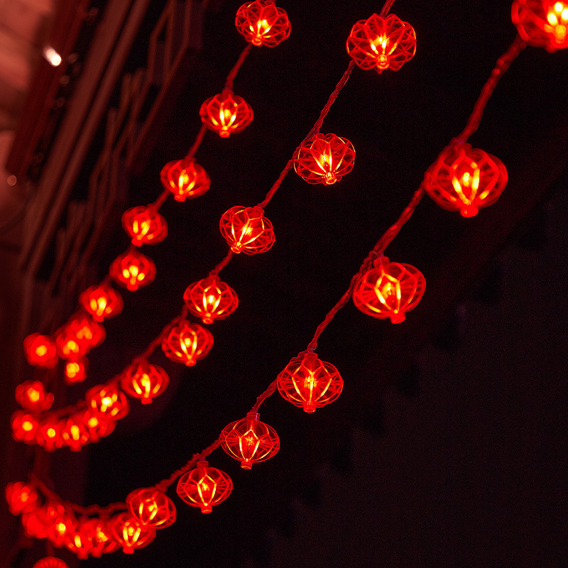 Spring lanterns, led lanterns, red lanterns for the New Year's Spring Festival.