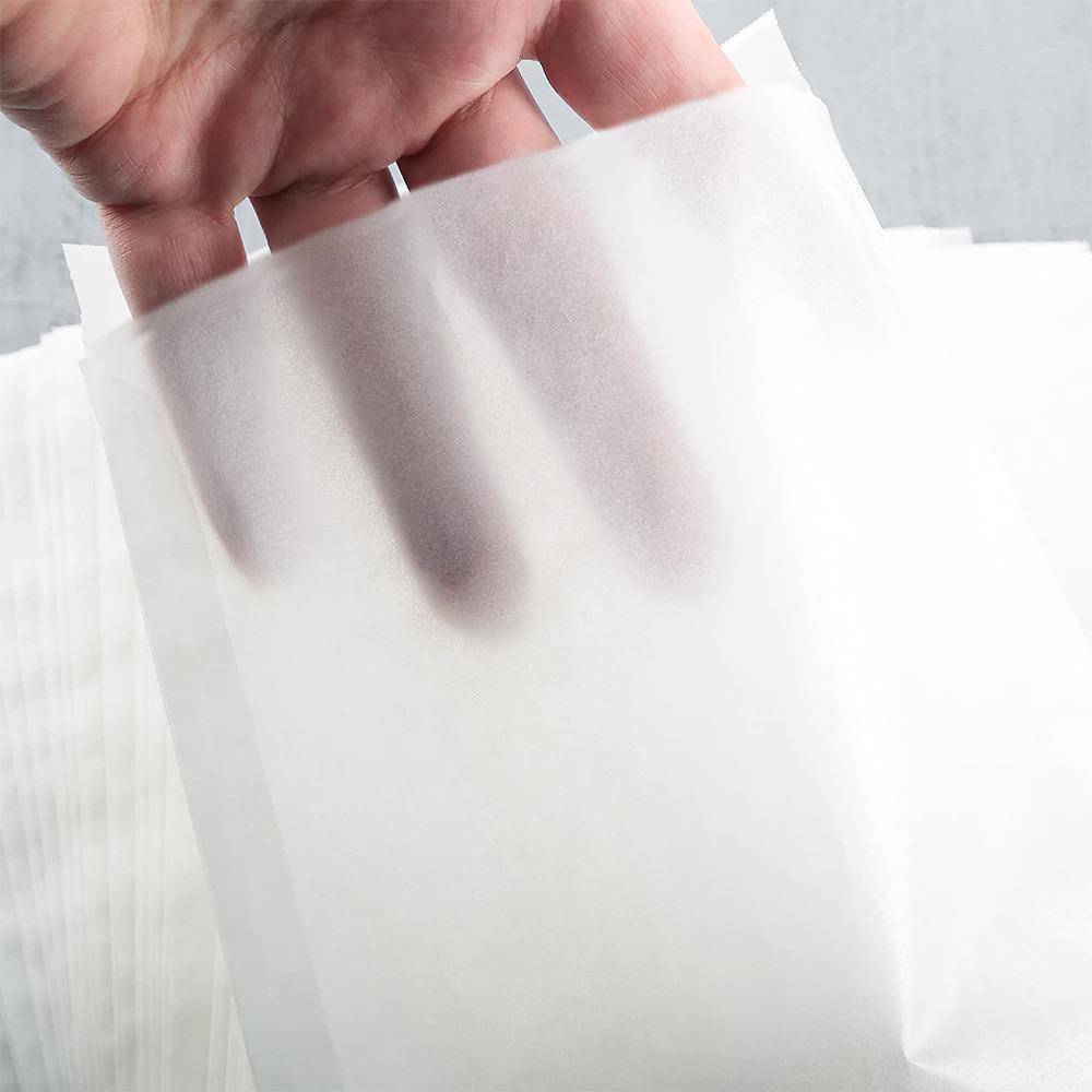 Environmentally degradable Grasing paper bags, self-adhesive and transparent, high-end clothing bags, wax-ray paper bags.