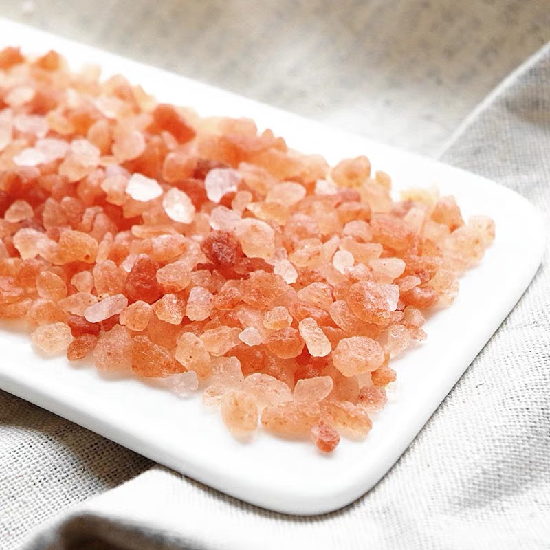 The factory distributes Himalayan roses and roses and crystals, mineral rock salt, granular salt pink 3-5mm.