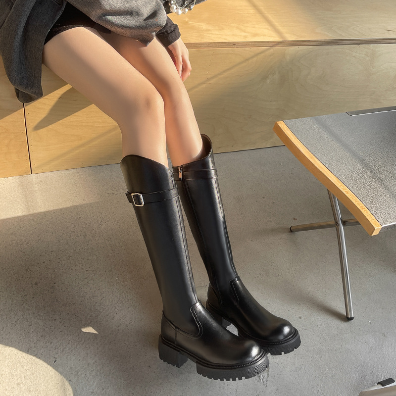 But long boots, tall boots, 2023 winter, new, lean buttons, knight's boots thick, long boots.