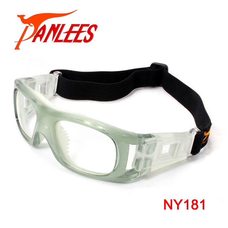 Rick Panlees, ultra-lightly protected outdoors of sports glasses.