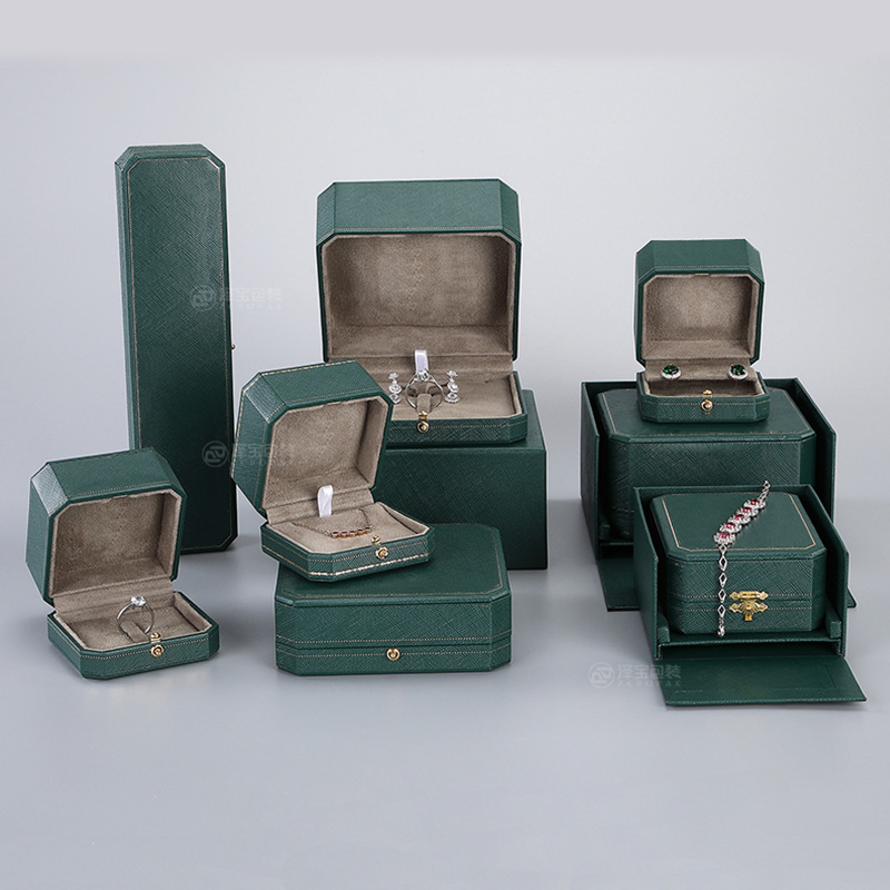 High-quality E.P.P. Box with an eight-angled ring box to propose a necklace jewellery box customised.