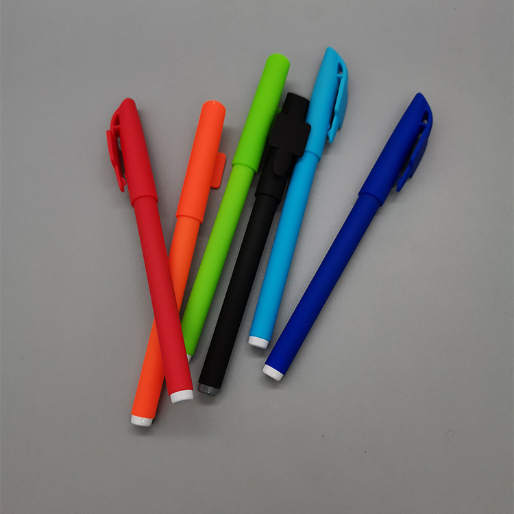 Wholesale customizes a pen of neutral metal pens and pens for a two-dimensional LOGO.