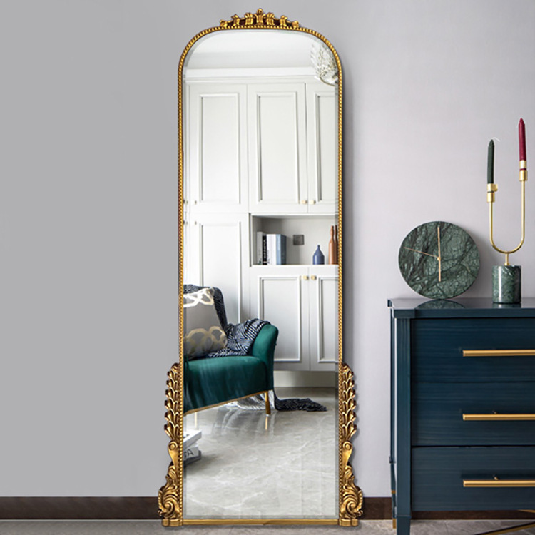 French retrospect mirrors are all dressed in mirror arches.