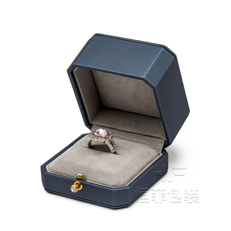 High-end pup with eight corners customised to route the box's necklace by button-ringed jewelry.