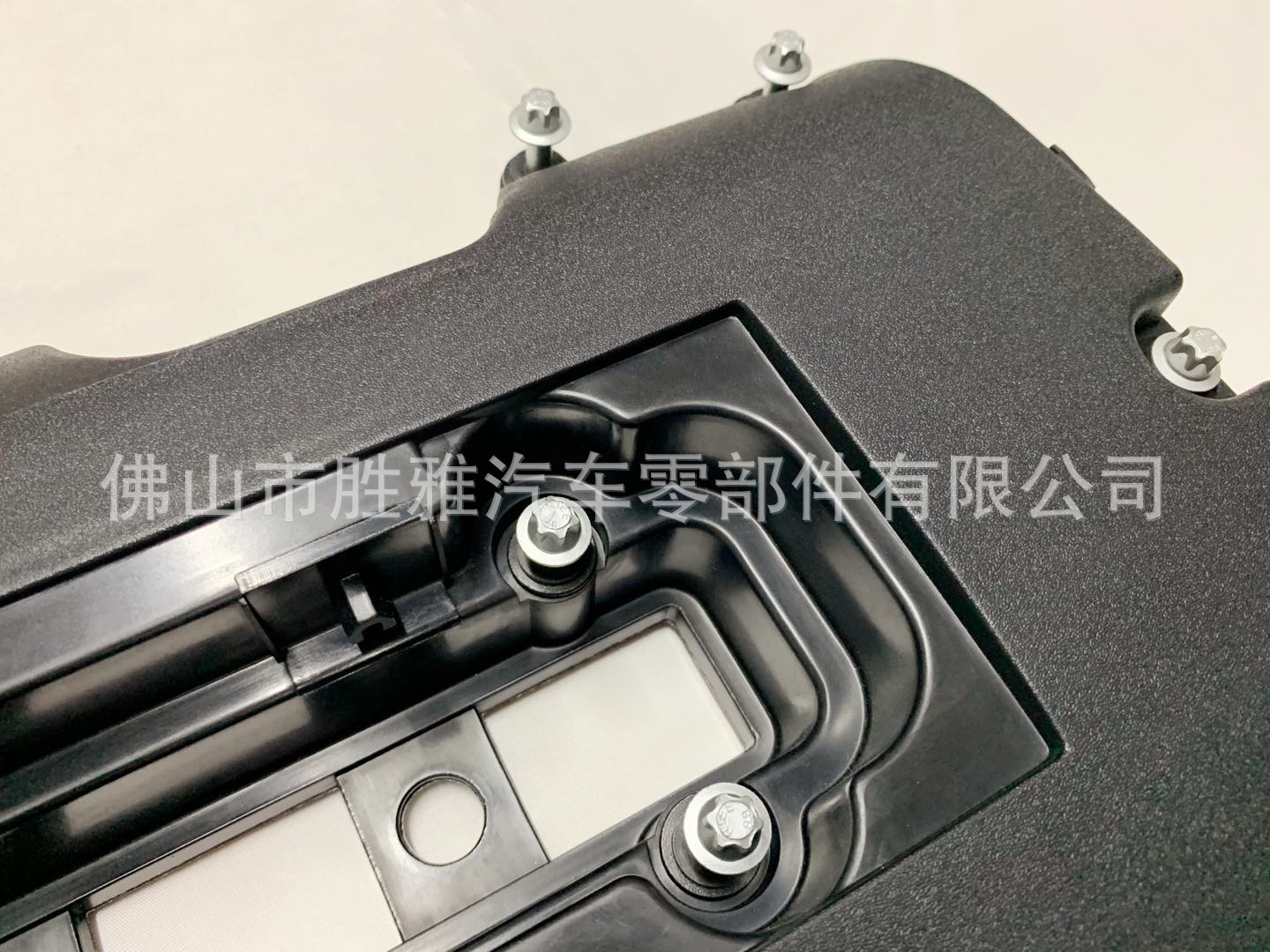 Chúng ta sẽ dùng chiếc Bexoncola Chevrolet.