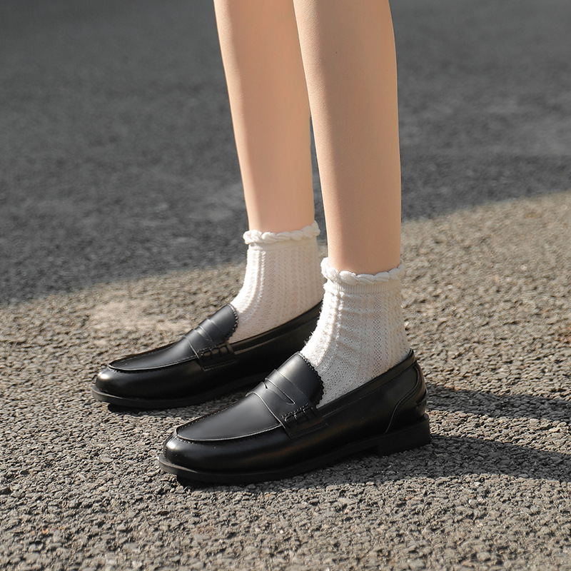 "Left Shoes in the spring of 2024, the new flat-skinned sandal velvet.