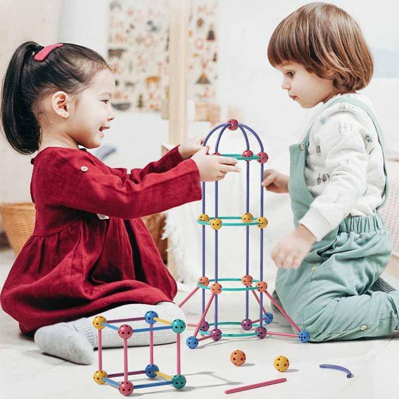 Nó là một món quà cho một nhà trẻ với một bộ cảm biến hình học 3D.