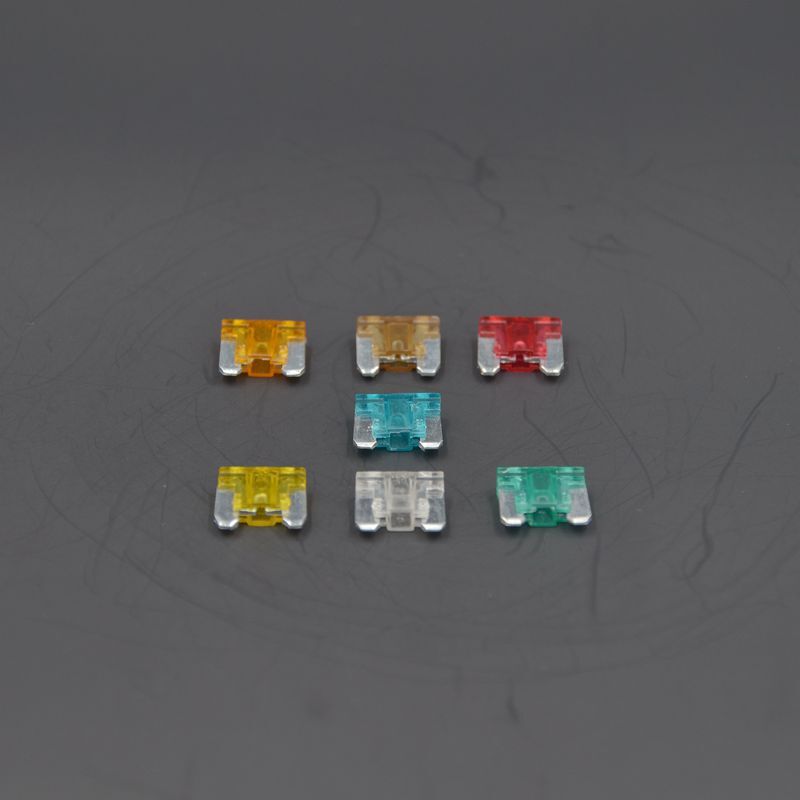 micro-fibre-minis 5A-30A 플러그인이있는 도매 자동차 안전 상자 보험 판